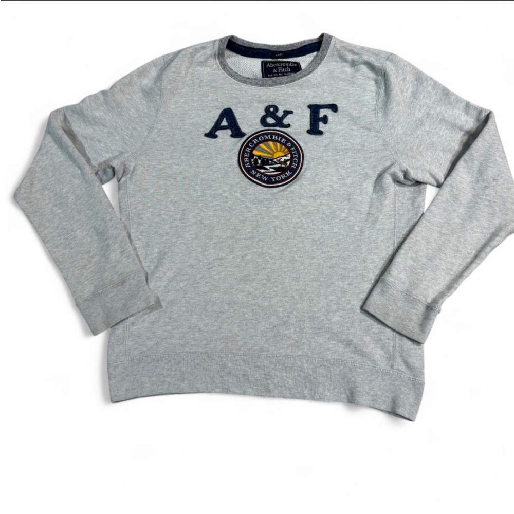 Abercrombie & Fitch A&F Men Crew Neck Sweatshirt Muscle Fit With Badge M